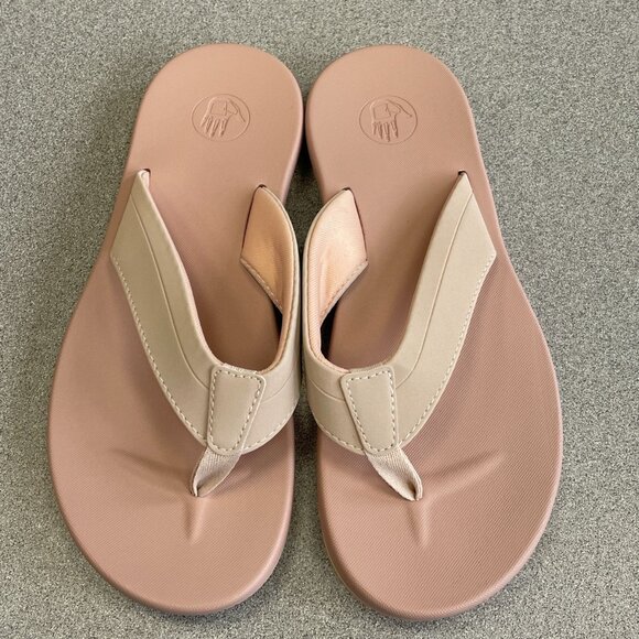 NWOB Body Glove Women's US 6 Pink & Beige Flip Flops Sandals - Picture 2 of 5